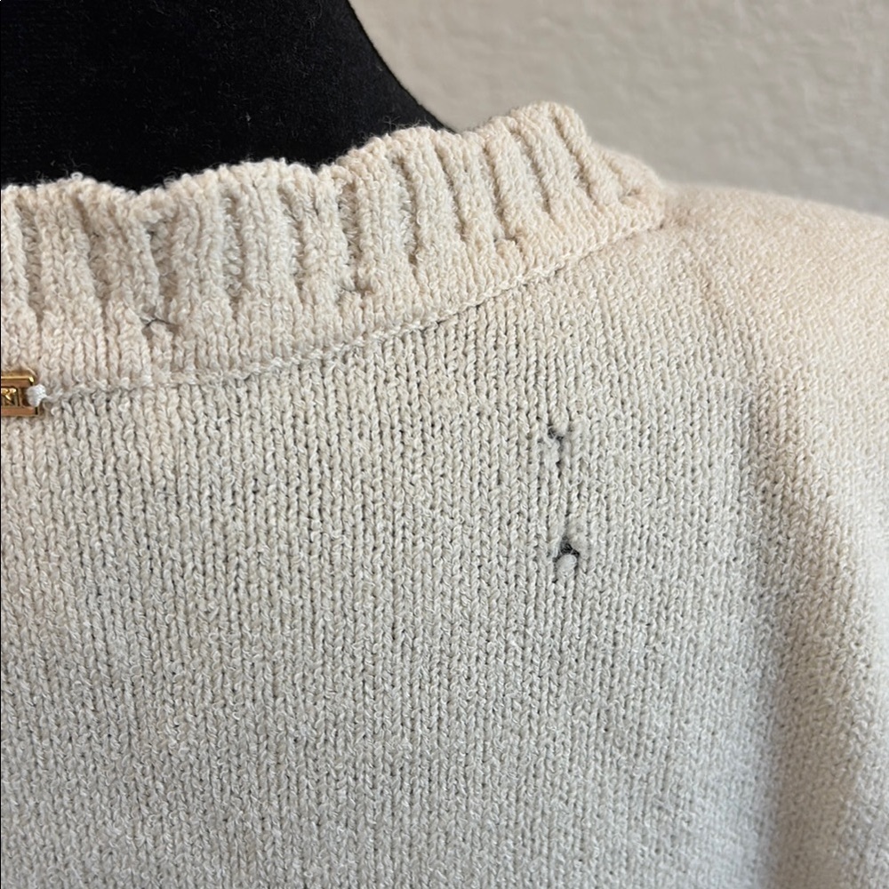 St. John Cream Zipper Wool Cardigan with Cable Knit Design - Picture 9 of 13